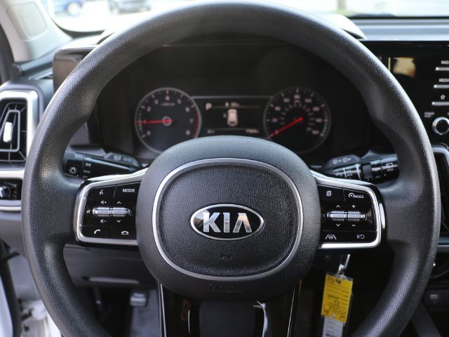 Used 2021 Kia Sorento LX FWD image 23
