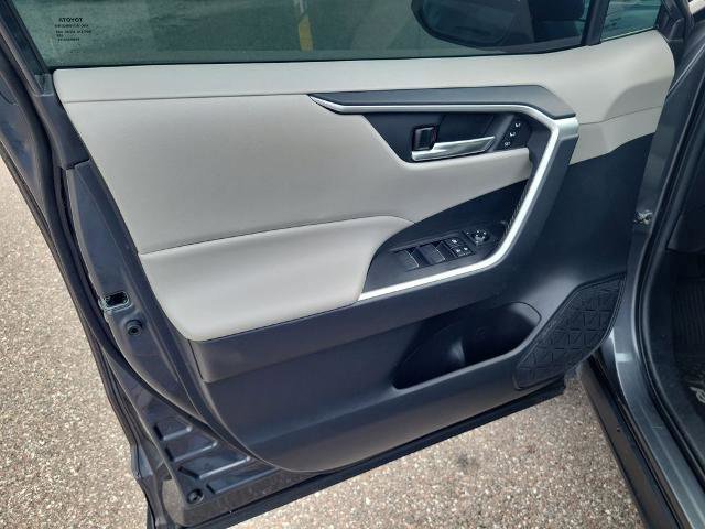 Used 2021 Toyota RAV4 XLE Premium FWD image 24