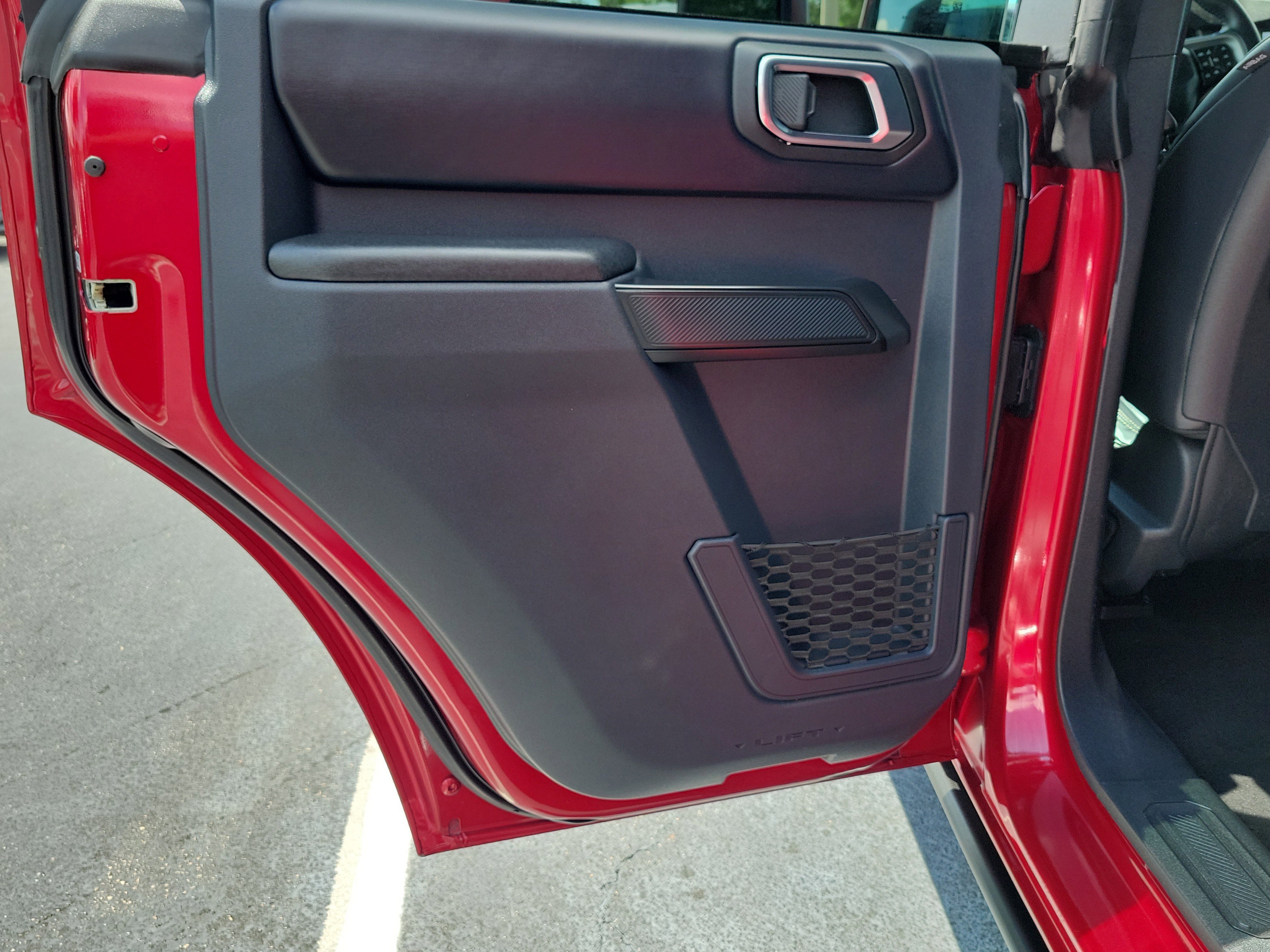 Certified 2025 Ford Bronco Badlands AWD/4WD image 10