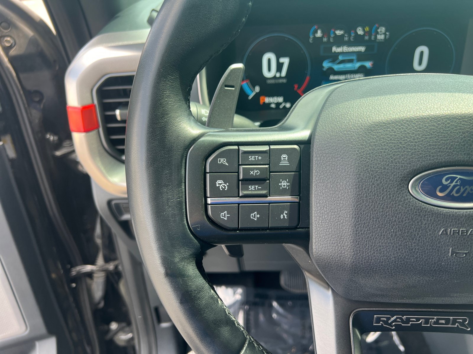 Certified 2022 Ford F150 Raptor w/ Raptor 37 Performance Package AWD/4WD image 13