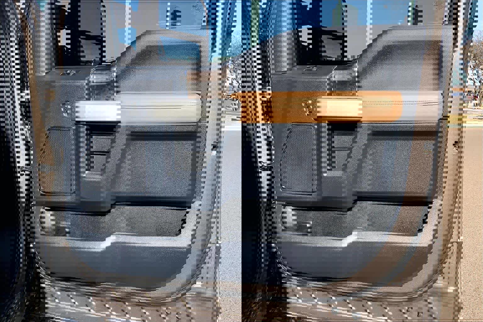 Certified 2022 Ford F250 Lariat w/ Lariat Ultimate Package image 22