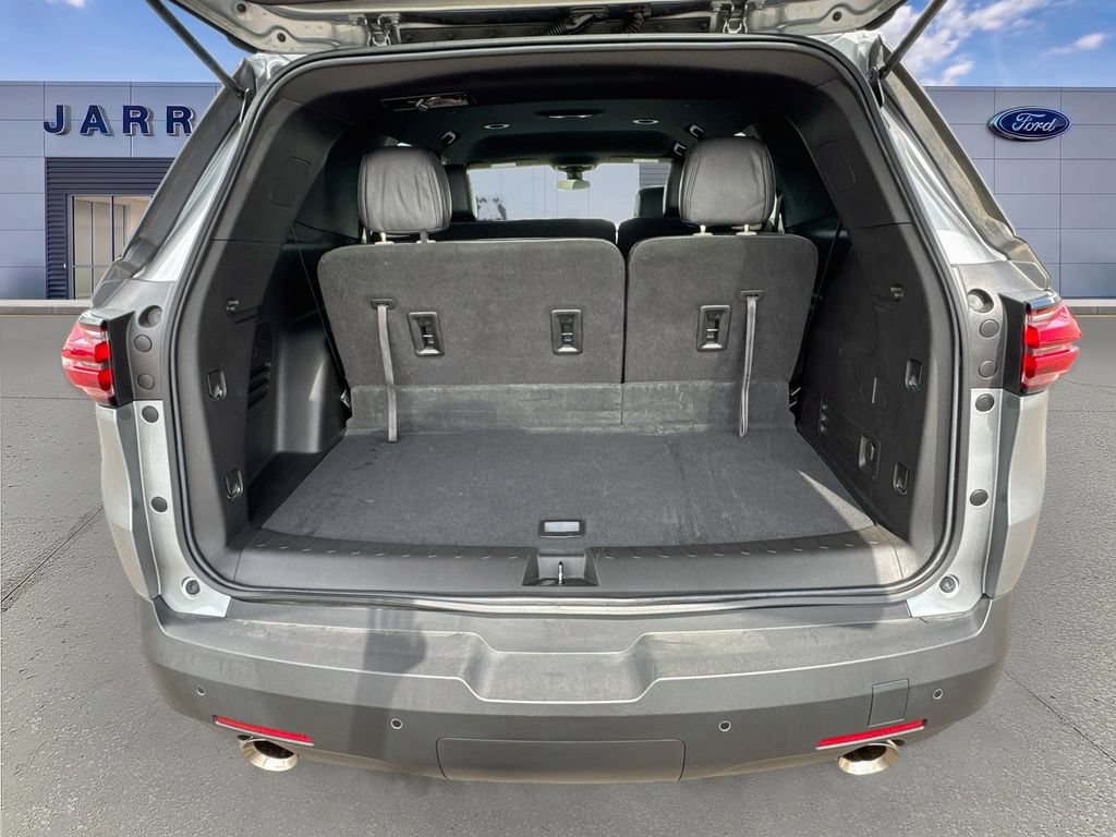 Used 2023 Chevrolet Traverse LS w/ Safety Package FWD image 24