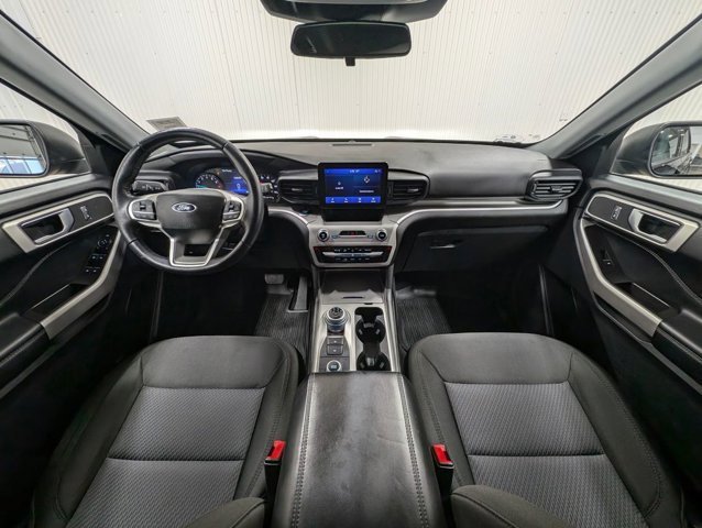 Certified 2022 Ford Explorer XLT image 6