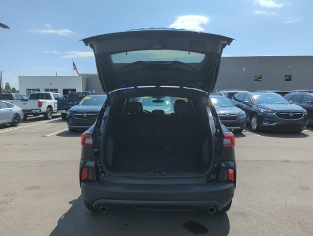 Certified 2025 Ford Escape ST-Line AWD/4WD image 18