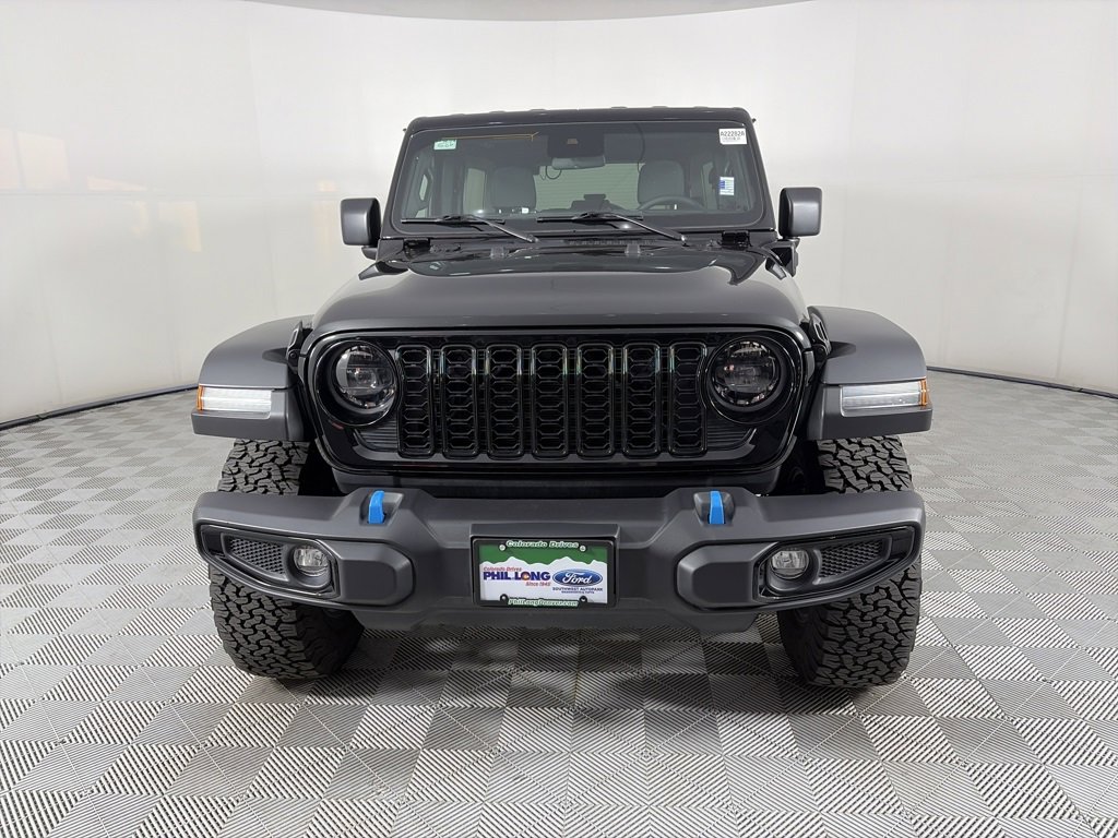 Used 2024 Jeep Wrangler Unlimited image 2