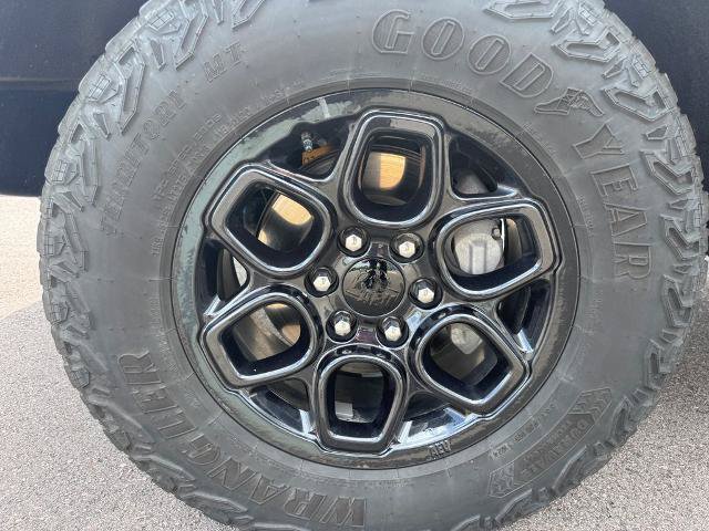 Used 2024 Chevrolet Silverado 1500 ZR2 w/ ZR2 Bison Edition AWD/4WD image 9