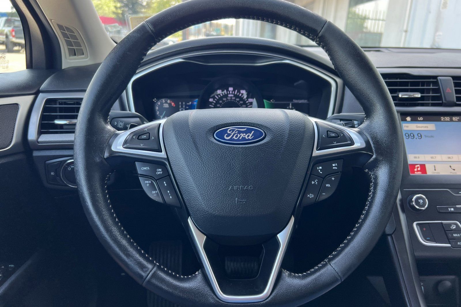 Certified 2019 Ford Fusion SE w/ Equipment Group 151A image 24