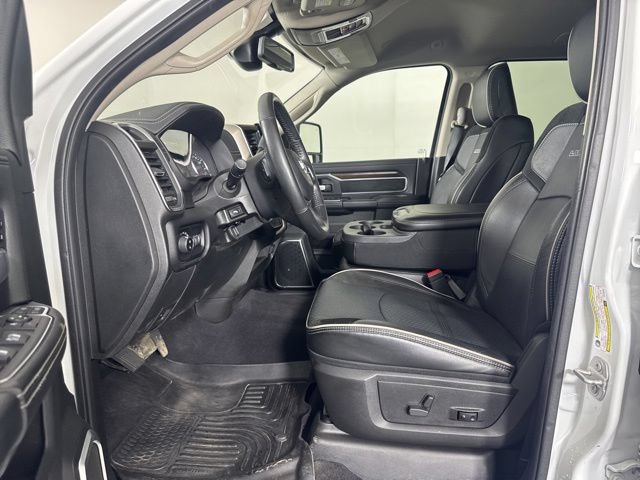 Used 2024 RAM 3500 Laramie AWD/4WD image 11