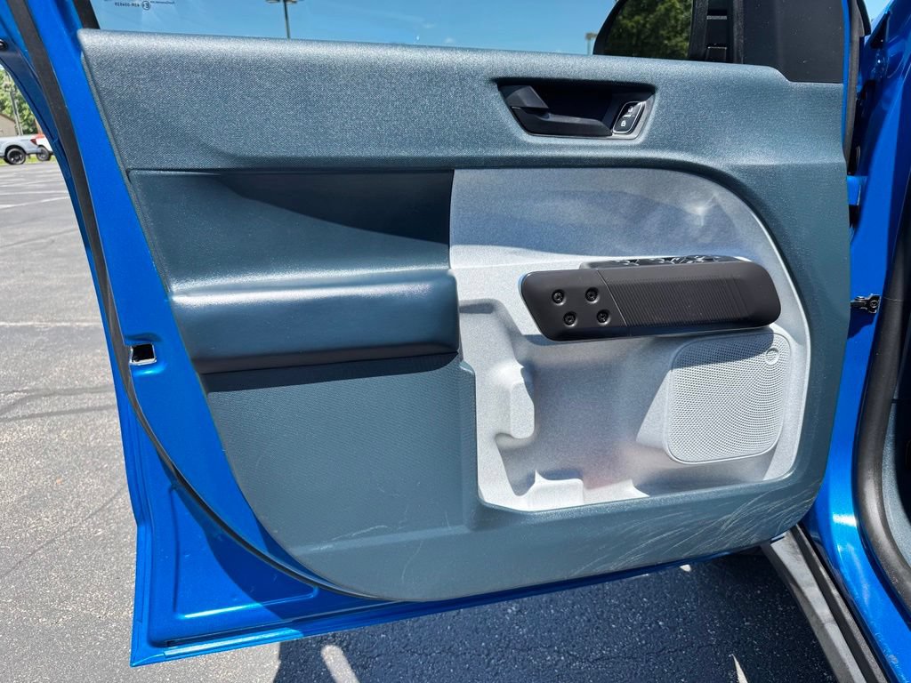 Certified 2025 Ford Maverick XLT FWD image 21