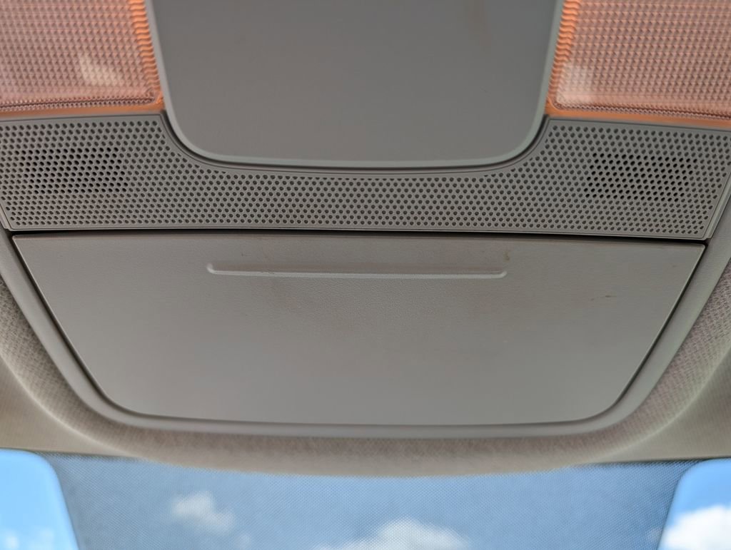 Used 2020 Kia Soul LX FWD image 16