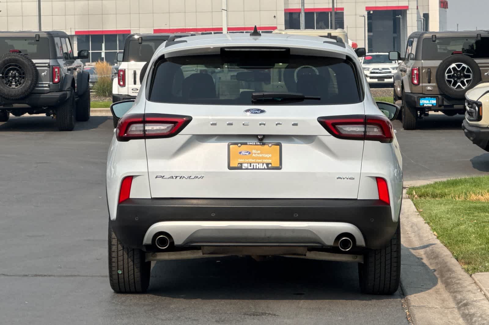 Certified 2025 Ford Escape Platinum AWD/4WD image 7