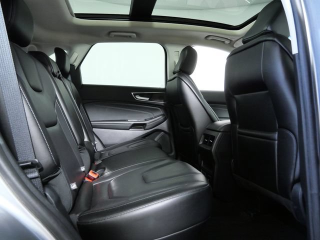 Certified 2020 Ford Edge Titanium AWD/4WD image 12