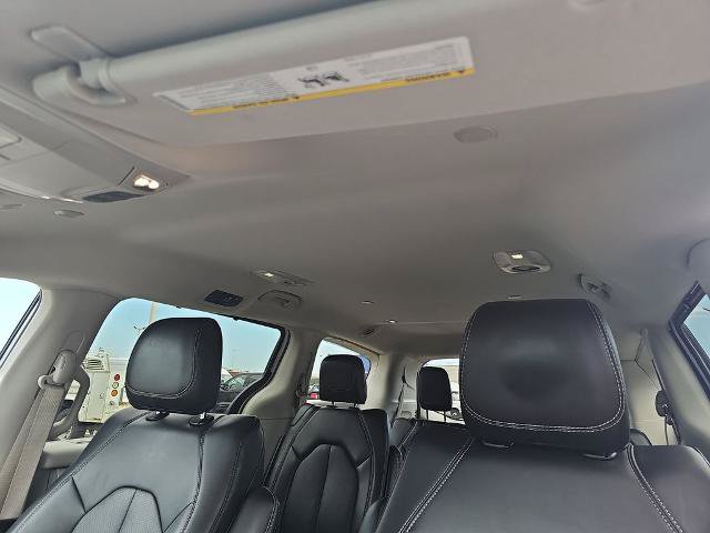 Used 2024 Chrysler Pacifica Touring-L FWD image 28