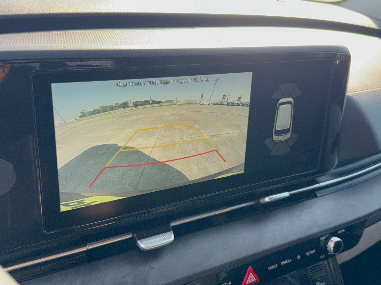 Used 2022 Kia Carnival EX FWD image 24