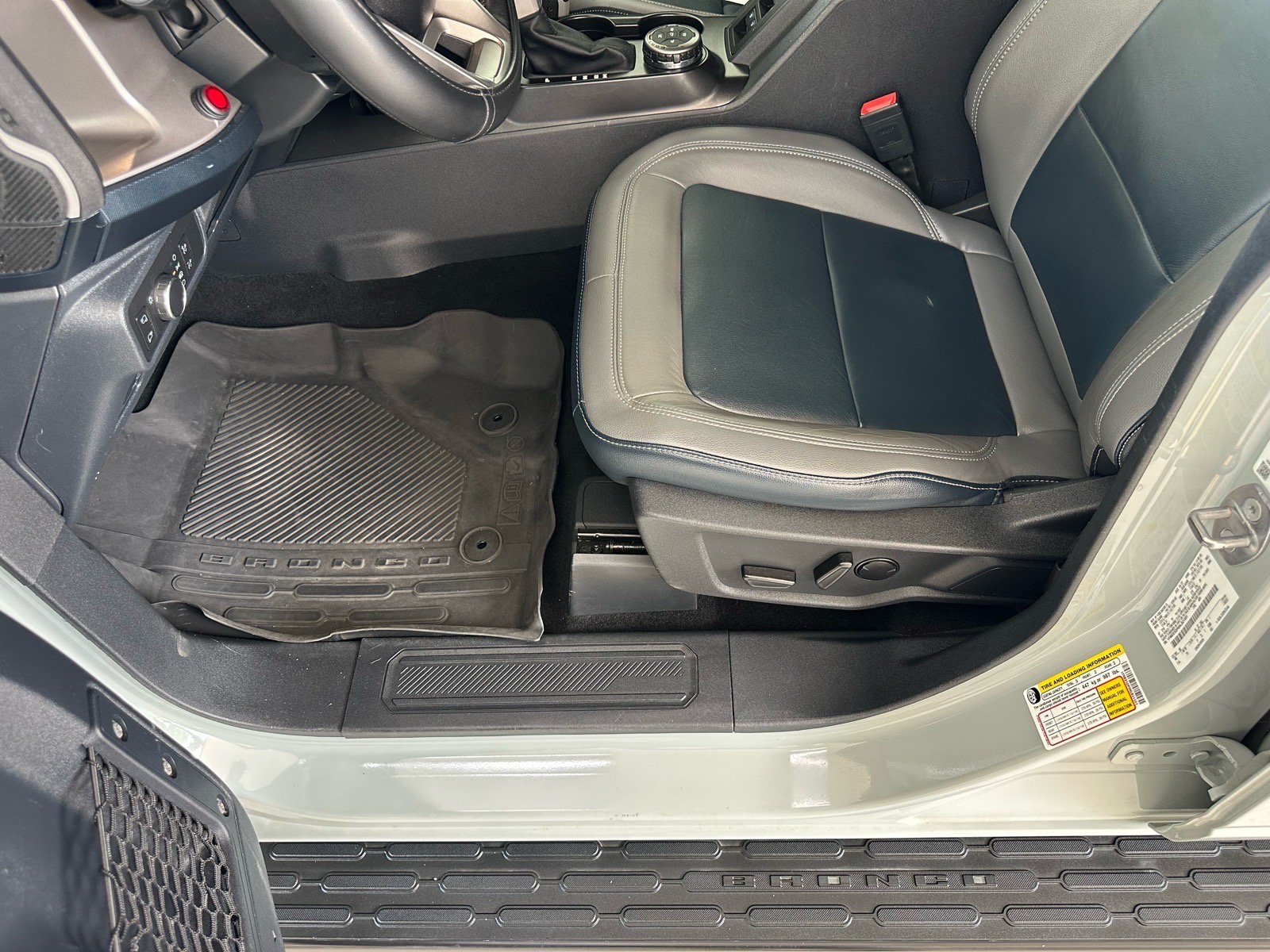 Certified 2022 Ford Bronco Outer Banks w/ Sasquatch Package AWD/4WD image 16