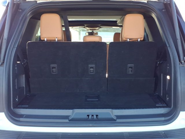 Certified 2023 Ford Expedition Platinum AWD/4WD image 9