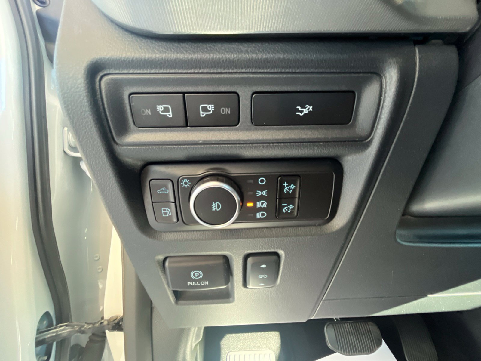 Certified 2024 Ford F150 Lariat AWD/4WD image 17