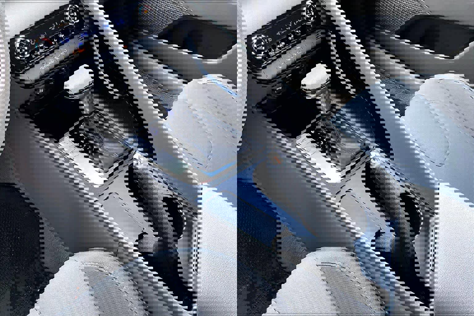 Used 2023 Hyundai Elantra SEL w/ Cargo Package image 21