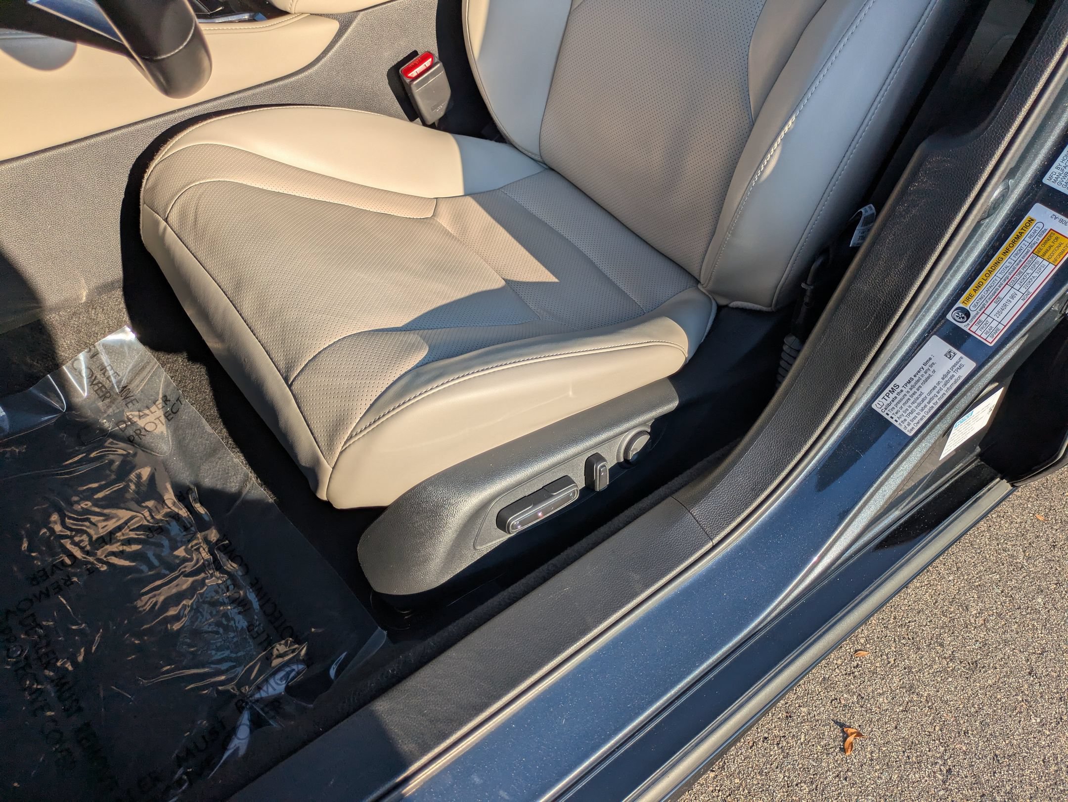 Used 2024 Honda Accord Touring image 13
