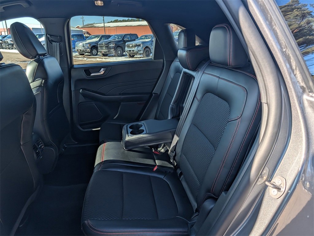 Certified 2025 Ford Escape ST-Line image 10