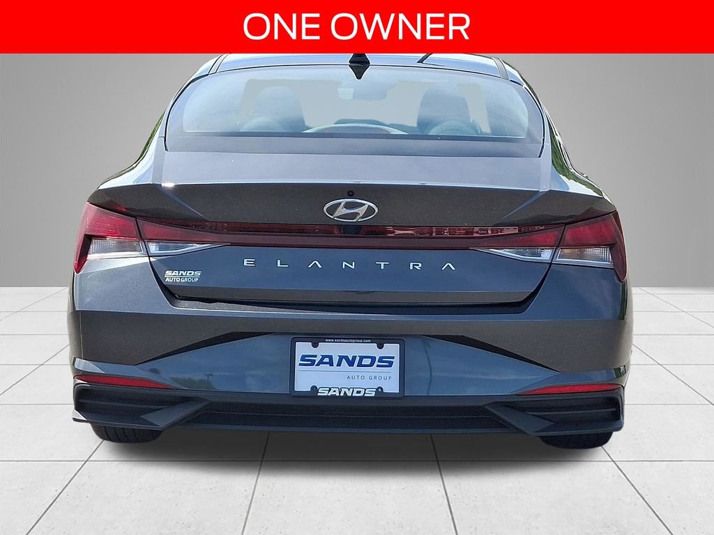 Used 2023 Hyundai Elantra SEL w/ Convenience Package FWD image 5