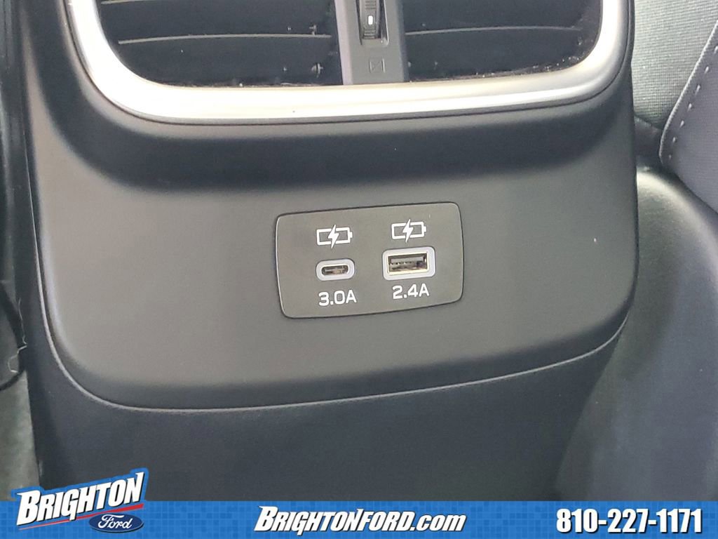 Used 2023 Subaru Outback Premium image 13