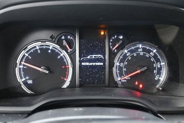 Used 2023 Toyota 4Runner TRD Off-Road Premium w/ Off Road Premium Plus Package AWD/4WD image 9