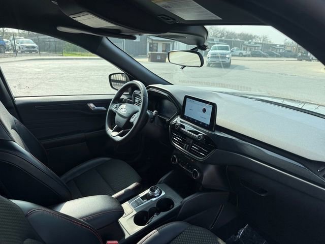 Certified 2025 Ford Escape ST-Line image 14