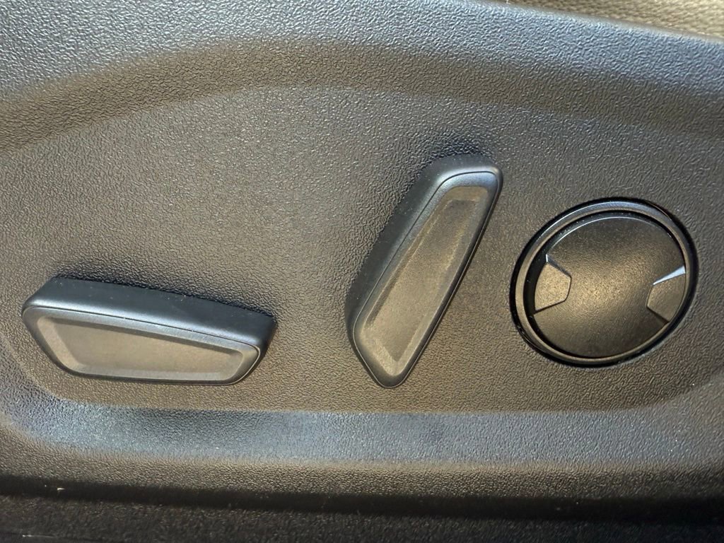 Certified 2023 Ford Edge Titanium w/ Equipment Group 301A image 23