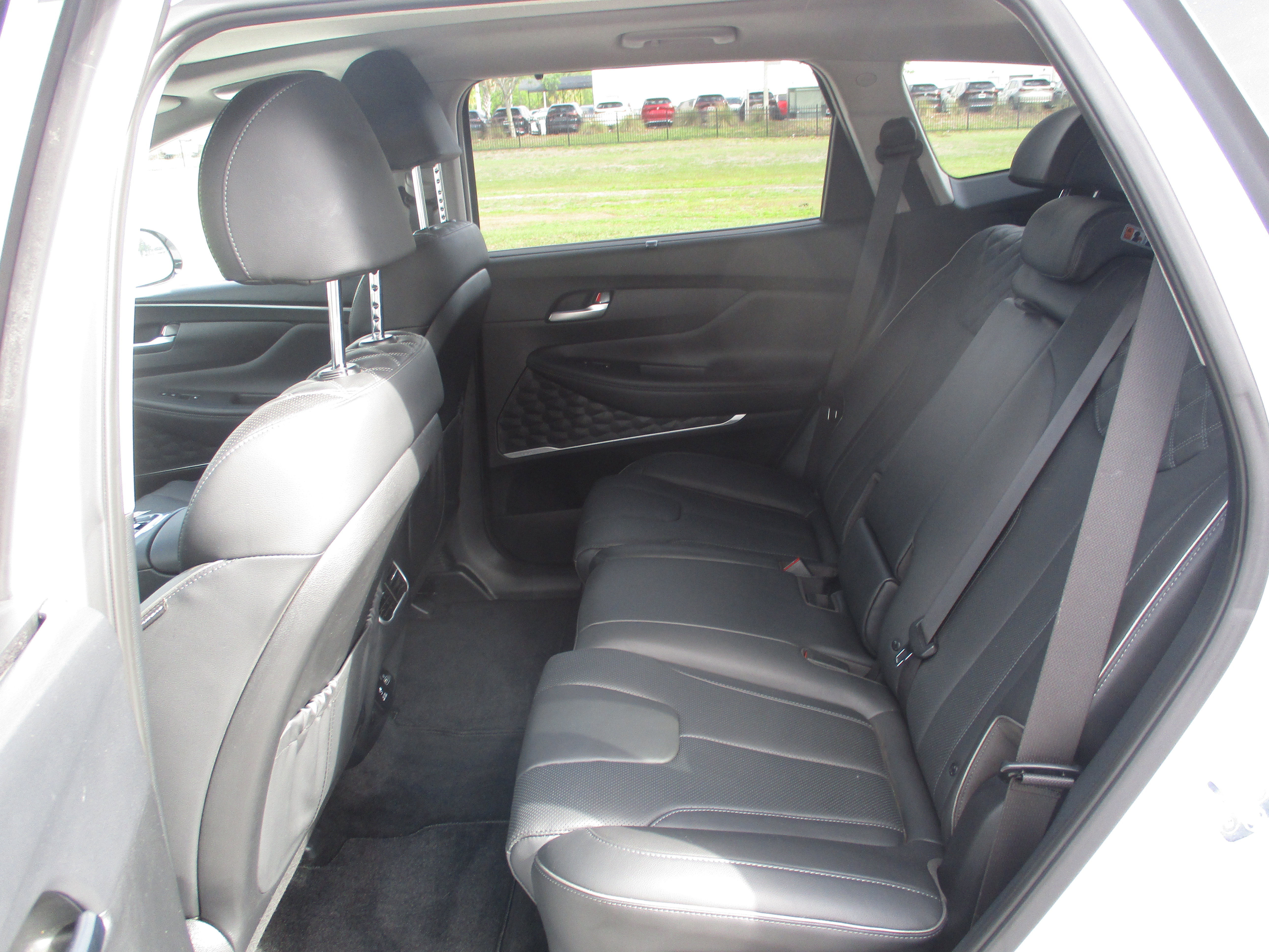 Used 2023 Hyundai Santa Fe Limited AWD/4WD image 10