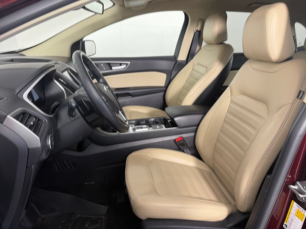 Certified 2020 Ford Edge SEL w/ Cold Weather Package AWD/4WD image 11