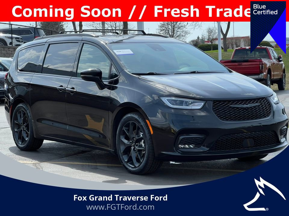 Used 2025 Chrysler Pacifica Limited