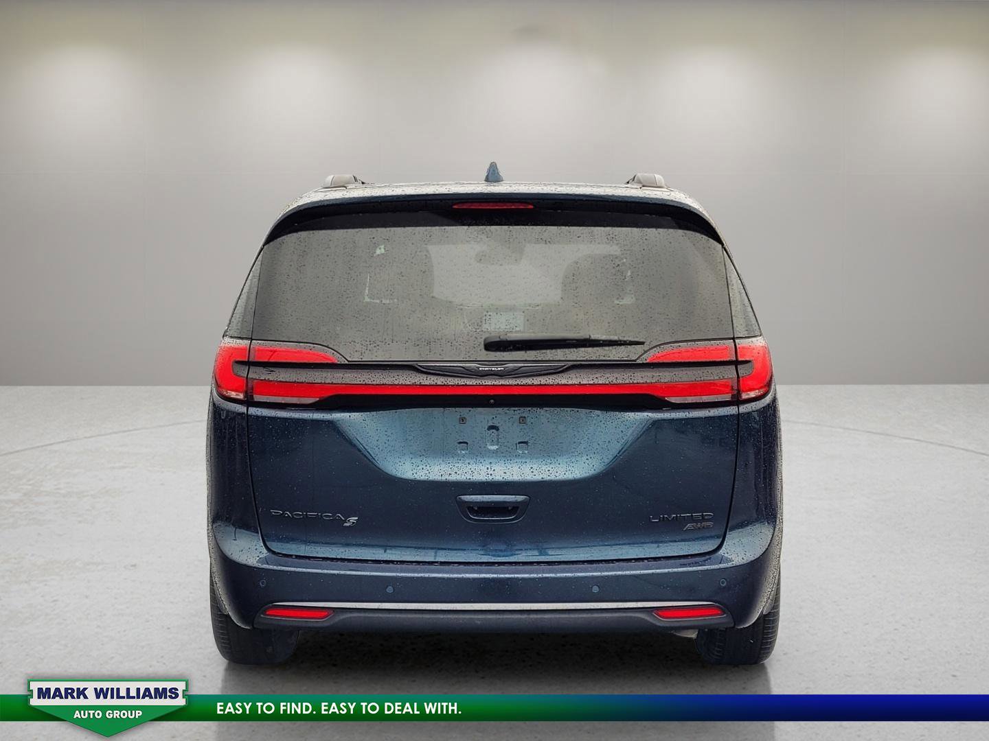 Used 2022 Chrysler Pacifica Limited w/ S Appearance Package image 4