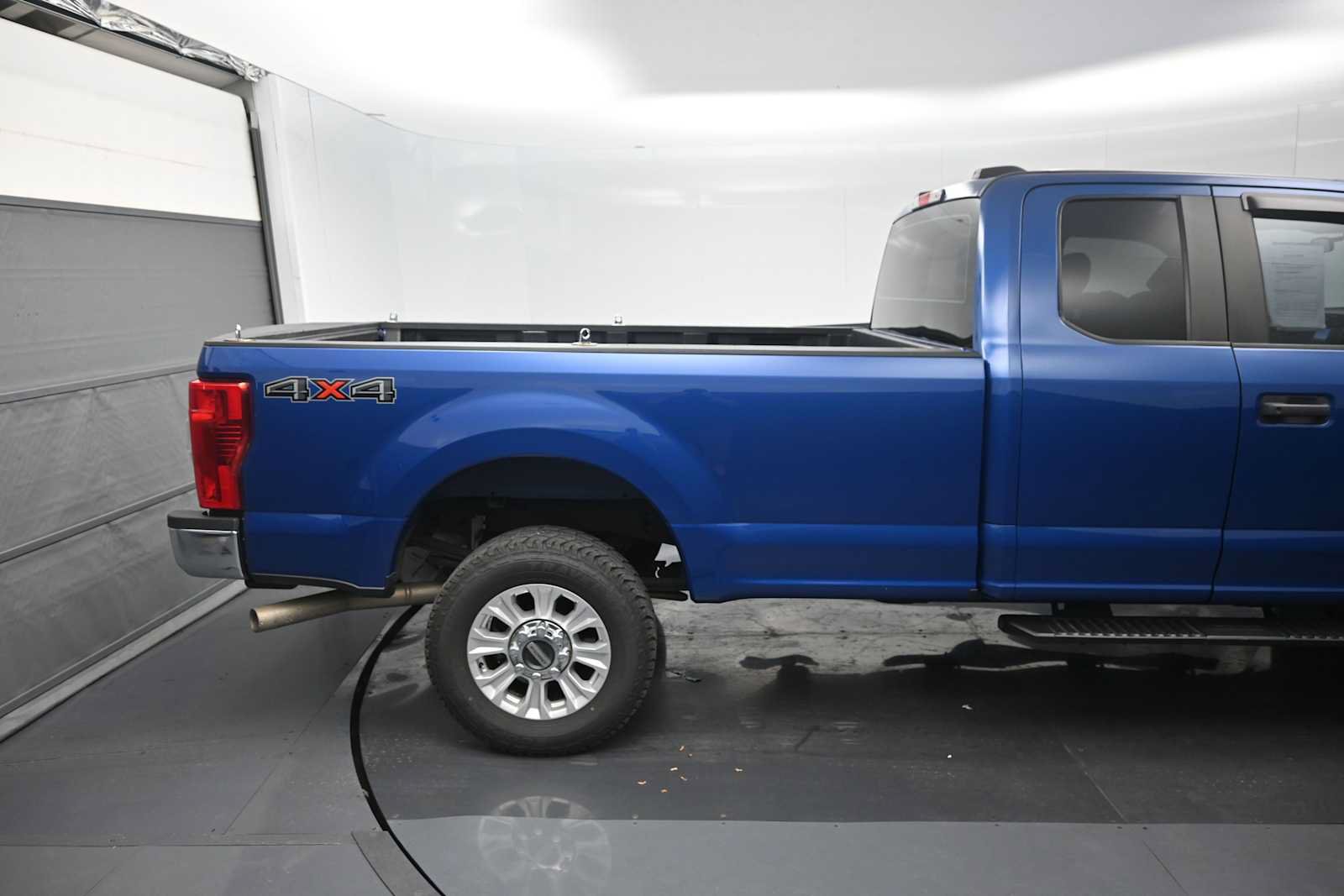 Certified 2022 Ford F250 XL w/ STX Appearance Package AWD/4WD image 13