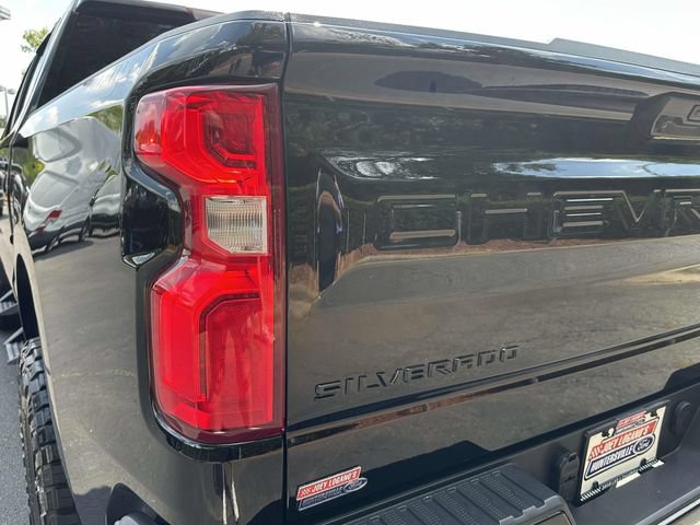 Used 2025 Chevrolet Silverado 1500 LT Trail Boss w/ Dark Appearance Package AWD/4WD image 14