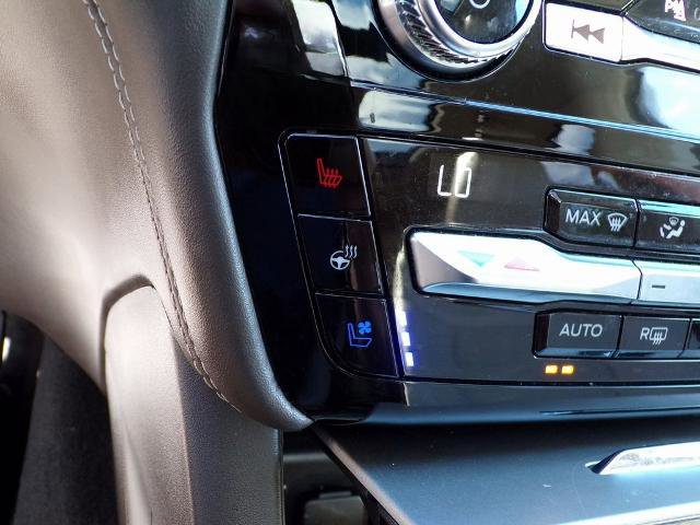 Certified 2021 Ford Explorer Platinum w/ Equipment Group 601A image 21