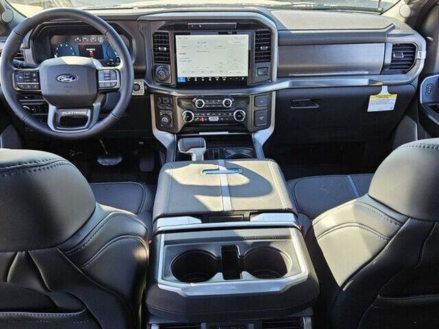 Certified 2025 Ford F150 Platinum w/ Equipment Group 702A High AWD/4WD image 8