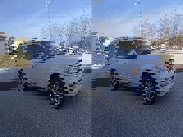 Certified 2017 Ford Expedition Limited w/ Equipment Group 301A image 9