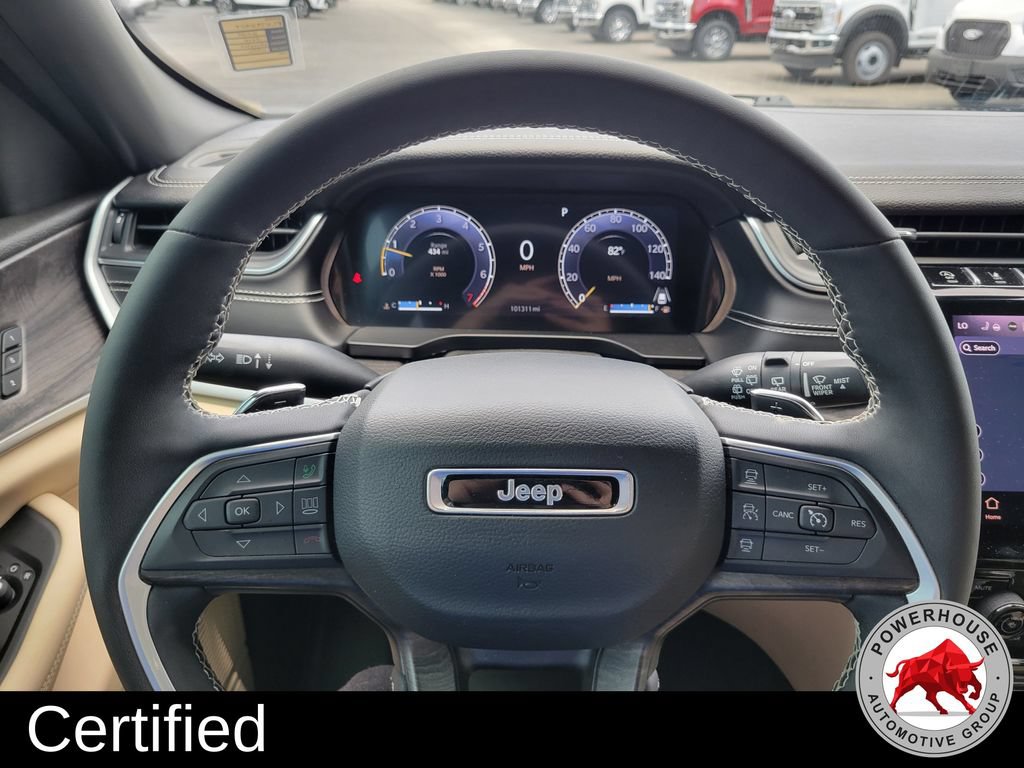 Used 2024 Jeep Grand Cherokee Limited RWD image 34