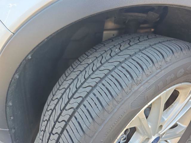 Certified 2018 Ford Escape SE AWD/4WD image 38