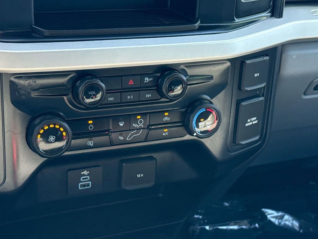 Certified 2025 Ford F250 XLT image 17