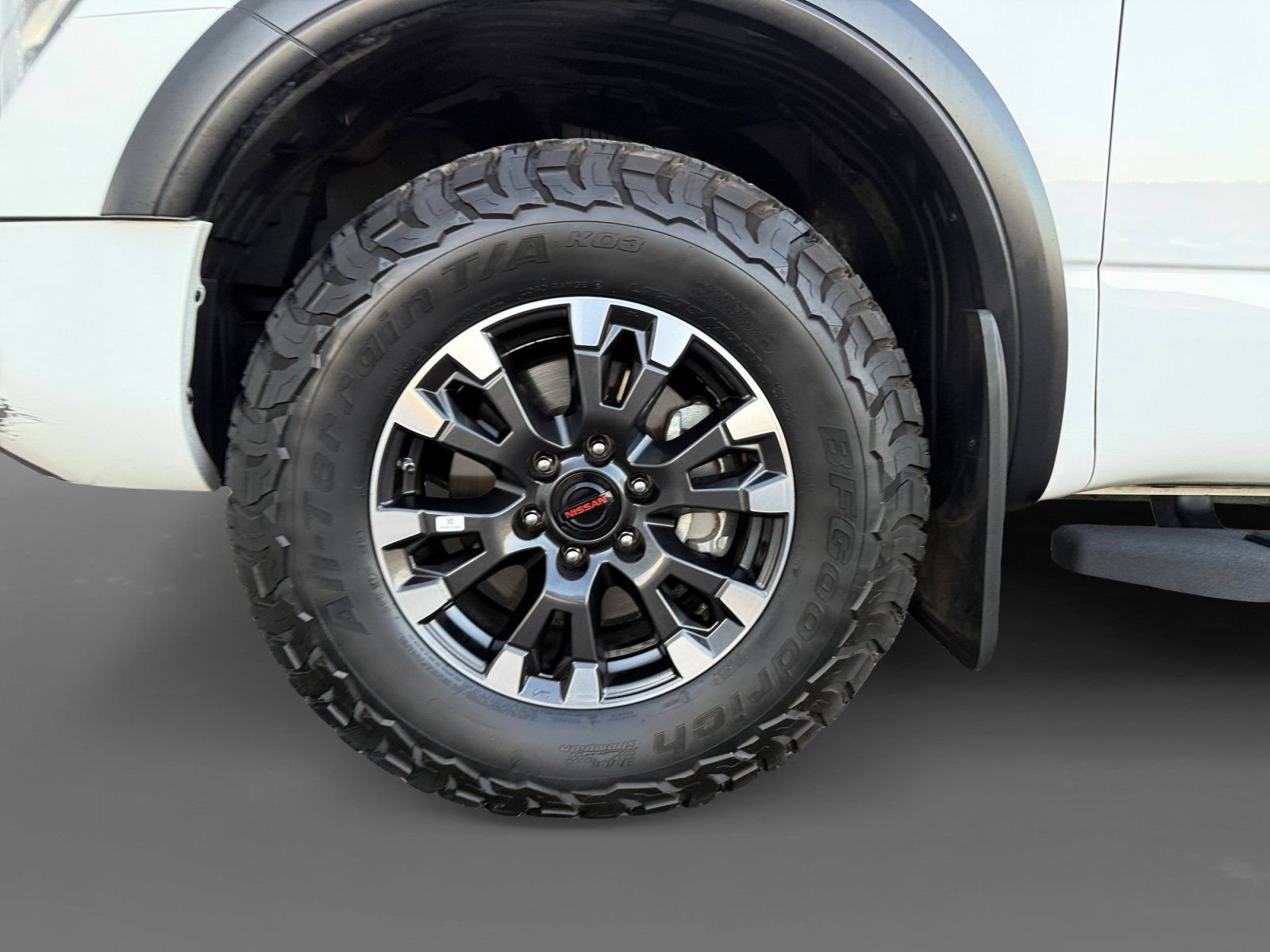 Used 2021 Nissan Titan PRO-4X w/ Pro-4x Convenience Package AWD/4WD image 20