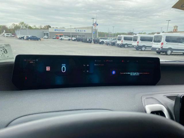 Certified 2025 Ford Expedition Active AWD/4WD image 19