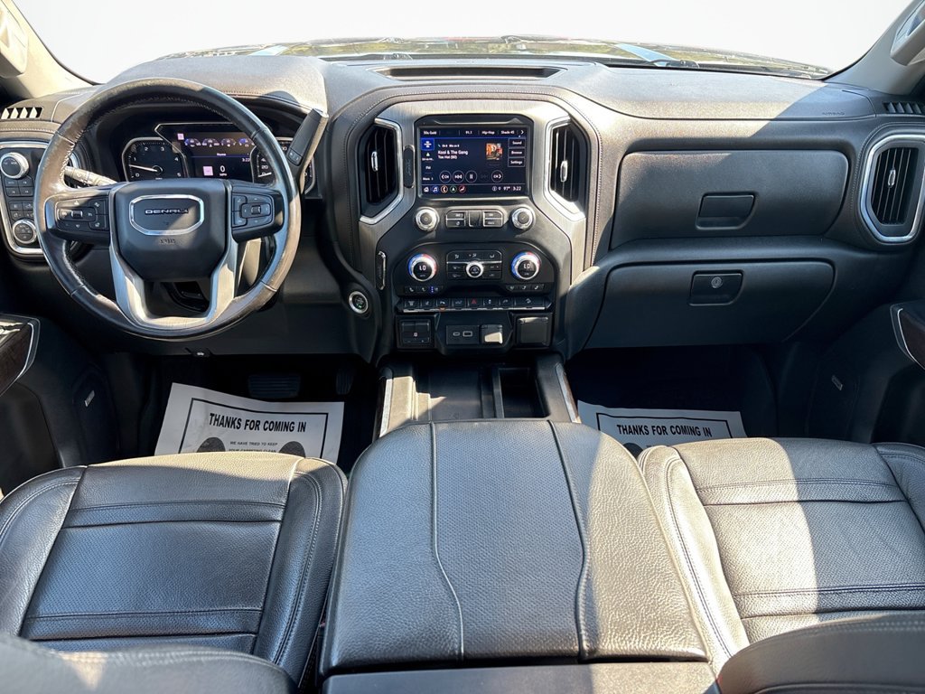 Used 2023 GMC Sierra 3500 Denali w/ Denali Ultimate Package AWD/4WD image 23