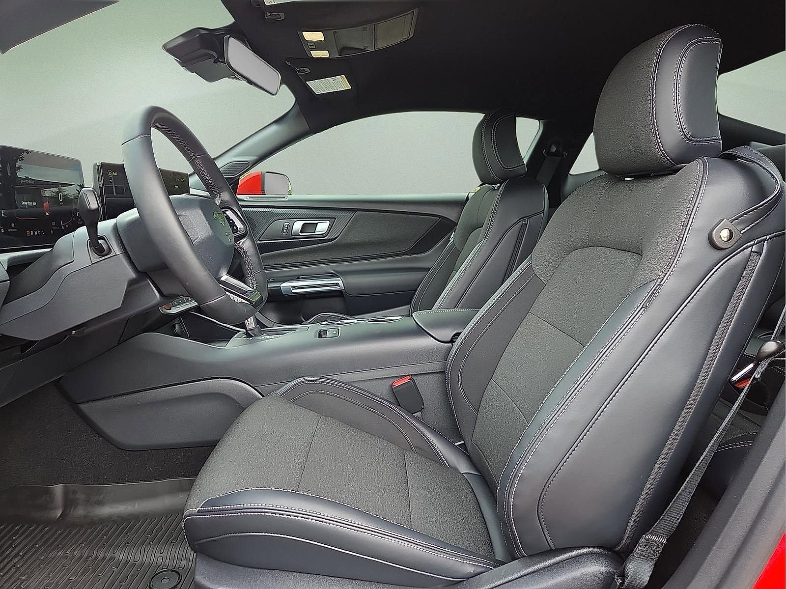 Certified 2025 Ford Mustang Coupe RWD image 14