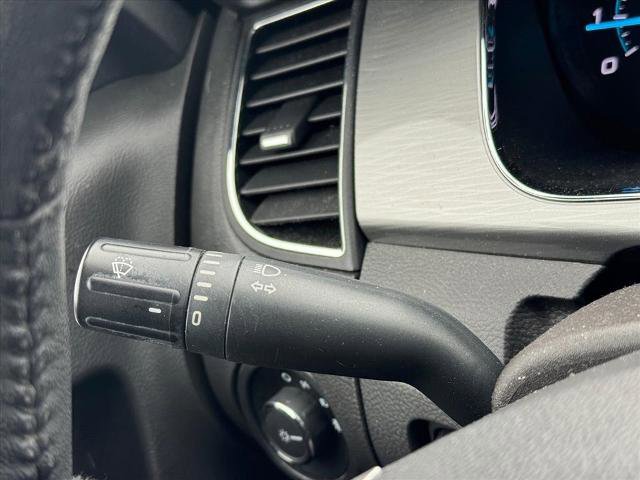 Certified 2019 Ford Taurus SEL image 22