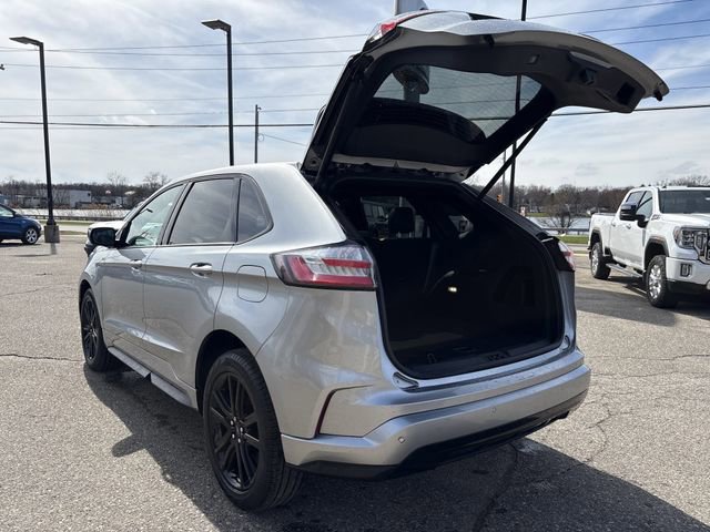 Certified 2023 Ford Edge ST-Line image 10