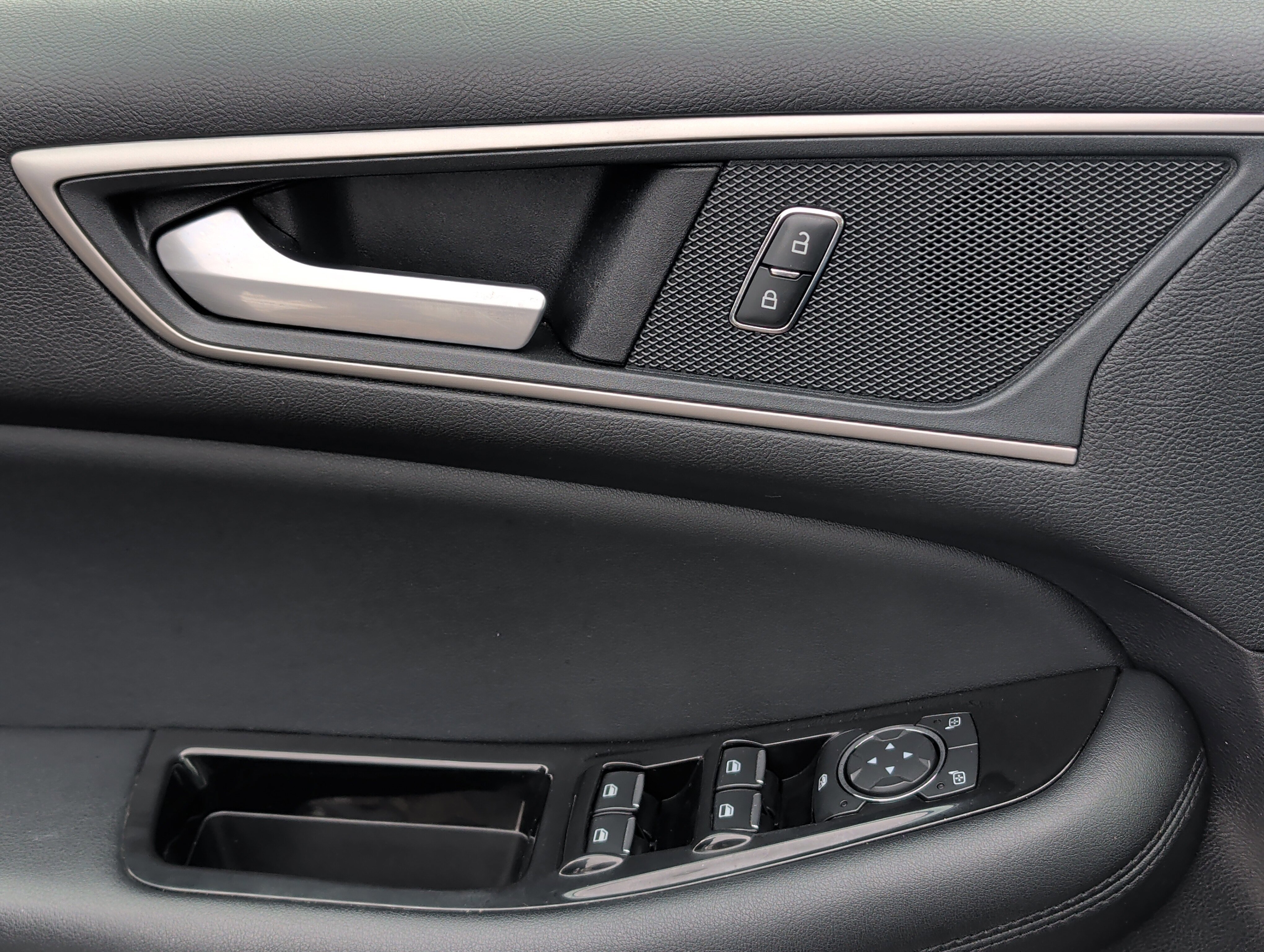 Certified 2020 Ford Edge SEL w/ Convenience Package image 27