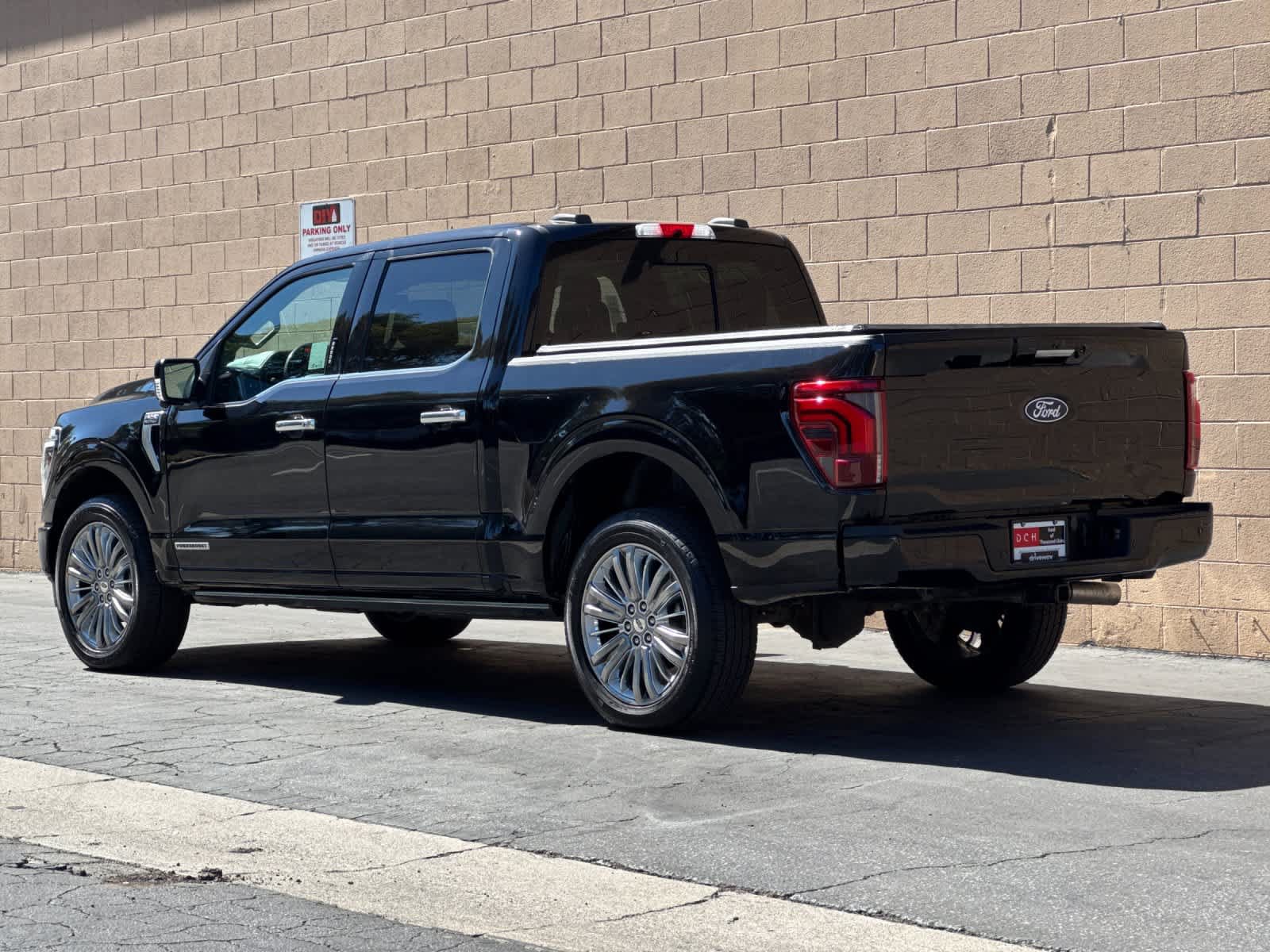 Certified 2024 Ford F150 Platinum w/ Equipment Group 703A Plus AWD/4WD image 6