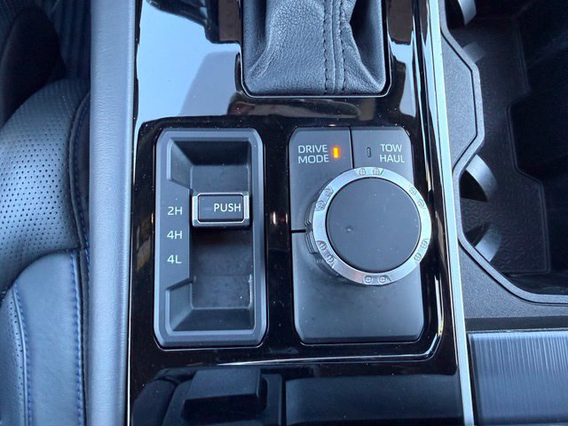 Used 2024 Toyota Sequoia Platinum AWD/4WD image 32